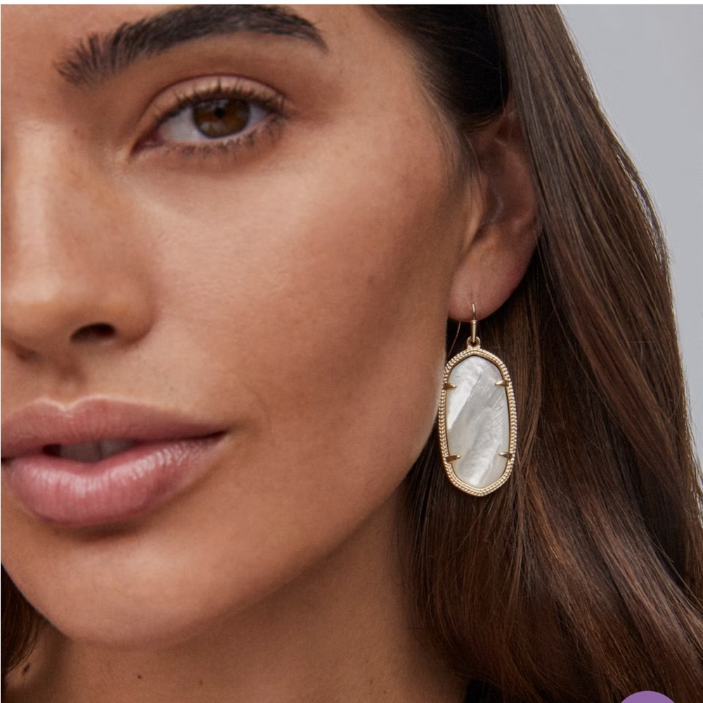 Kendra Scott “Elle” Gold and Cream Dangle Earrings - Picture 6 of 6